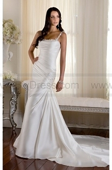 Essense Of Australia D985 Bridal Gown (2014)