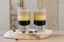 Flying Monkey – trójwarstwowy shot z likierów

przepis po kliknięciu w zdjęcie