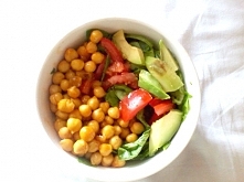 ciecierzyca z sałatką