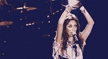 la luz

Anahi <3