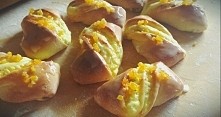 Drożdżówki z serem