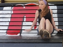 Ile razy słyszałyście ubolewania ludzi, kto to ma gorzej , kto to nie miał w życiu łatwiejszego startu? Ja tysiące razy. Tu moje zdanie na ten temat:

http:// wiznawizna.wordpre...