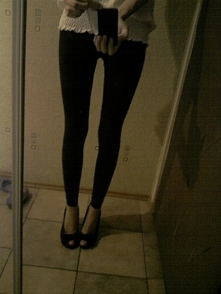 Czy takie nogi da się osiągnąć bez diet "głodówkowych" np. 500, 800 kcal albo nawet 1200? Czy jedząc np. 1800-2000 i ćwicząc na siłowni też jest to możliwe? :)