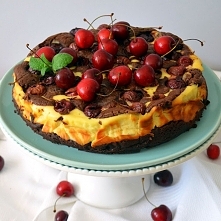 Sernikobrownie z czereśniami