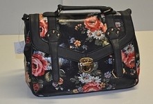 TOREBKA marki SINSAY 
już od 29,90
WIĘCEJ... KLIK