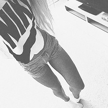 Leegs:))