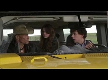 Zombieland (2009) OFFICIAL Feature Trailer
Opis: Columbus jest słabeuszem, którego przy życiu trzyma tylko paniczny strach, Tallahassee natomiast to wymachujący kałasznikowem, m...