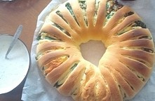 wieniec  z pysznym nadzieniem