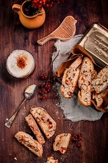 Włoskie biscotti z migdałami