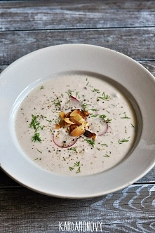 Chłodnik z ogórkami