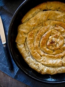Spanakopita z pokrzywą, bo wszystko się kręci wokół zieleni