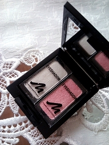 Magnetyczna paletka cieni do powiek Manhattan - jasne srebro i pastelowy rożowy. Cena - 4 zł, użyta raz.