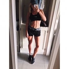 byblondepeanut from tumblr

cały czas do tego dążę