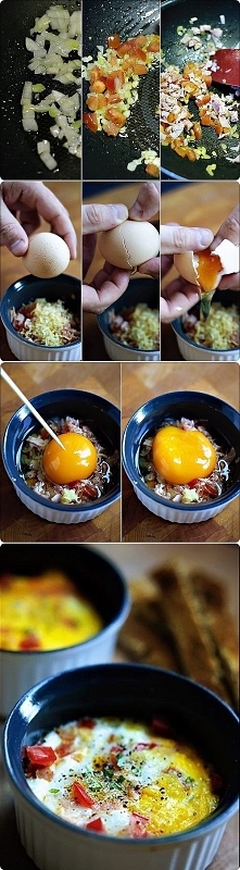 przysmażamy cebulkę, dodajemy pokrojone pomidory i szynkę smażymy. Po usmażeniu wykładamy do żaroodpornych miseczek, posypujemy drobno startym serem i zalewamy białkiem. Na wier...