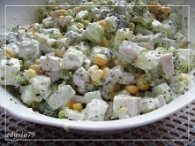 Sałatka z brokułem i fetą