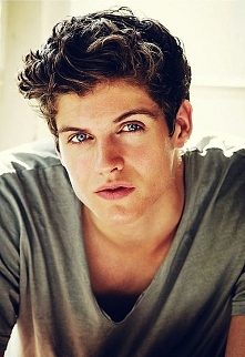 Daniel Sharman <3