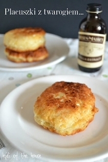 Placuszki z twarogiem.

Prz...