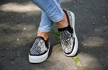 sprzedam slip-on'y. 50 zł, ubrane raz :) 24 cm wkładka, rozmiar 37