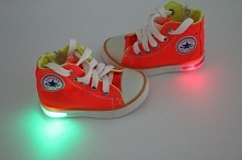 SPRZEDAM CONVERSE NEONOWE

...