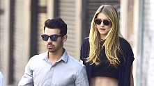 Joe Jonas & Gigi Hadid