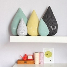 Motyw dekoracyjny we wnętrzu - chmurki w pokoju malucha