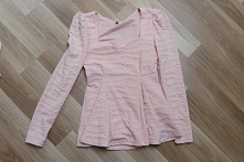 sprzedam baskinkę rozmiar s/m. 30 zł + wys.
kinga.snk@nteria.pl