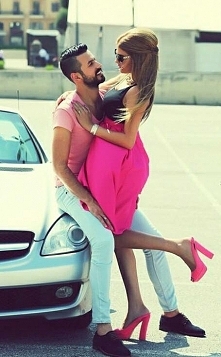 on przystojny a ona ładnie ...