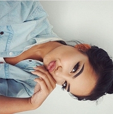 Polecam post o pewności siebie:

teyzz.blogspot.com