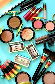 MAC Wash and Dry Collection