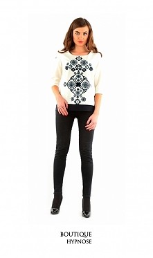 Nasze kolejne ‪#‎nowości‬ z kolekcji jesień/zima dostepne w butiku,
Elegancka bluzka w piękny roślinny print