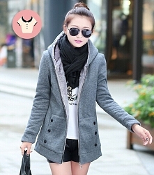 Cieplutka bluza z misiem w środku. Po kliknięciu w zdjęcie więcej kolorów i rozmiarów.