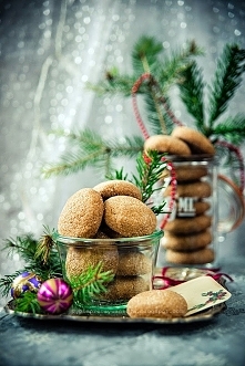 Ciasteczka piernikowe w cukrowej posypce