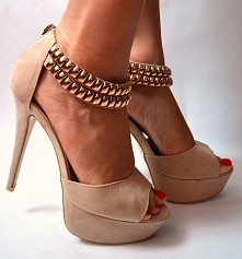 w cenie 59,90 w sklepie LadyButik na allegro :-)