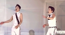 Chen & XiuMin, EXO