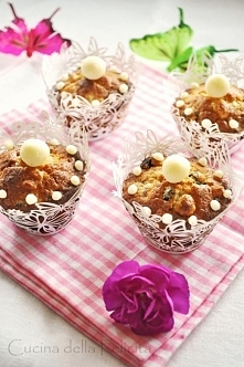 Simnel cupcakes