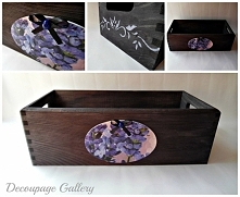 Drewniana skrzynka ozdobiona metodą decoupage :)