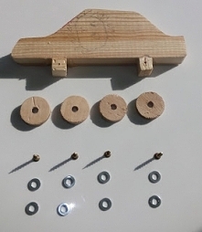 zabawa z dzieckiem - robienie samochodziku z drewna