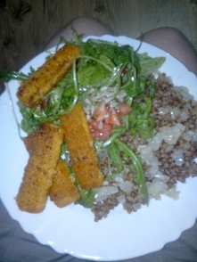 kasza z cebulką, rucola z p...