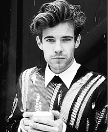 Harry Treadaway