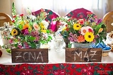 Świetna dekoracją stołu młodych ;)