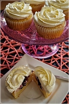 MUFFINY CYTRYNOWE Z KREMEM MAŚLANYM