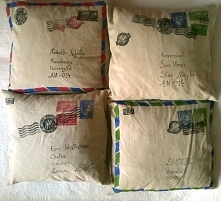 Poduszki rodem ze świata dysku!
Pieczęć Ankh-Morpork i Sto Lat.
Znaczki z Vetinari-m, jeszcze wczoraj leżały w urzędzie pocztowym ;)
AK Pracownia Rękodzieła Artystycznego