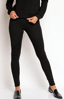 Nommo NA81 spodnie czarne Modne spodnie, dopasowany fason, wykonane z pikowanego materiału