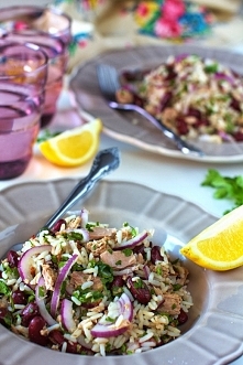 Sałatka z Ryżem, Fasolą i T...