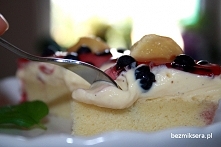 Biszkopt z kremem i galaretką