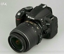 Witam mam na sprzedaż lustrzankę nikon d3100, w zestaw wchodzi torba, obiektyw, ladowarka bateria, adapter do kart microsd, aparat ma przedlużoną gwarancję na uszkodzenia mechan...