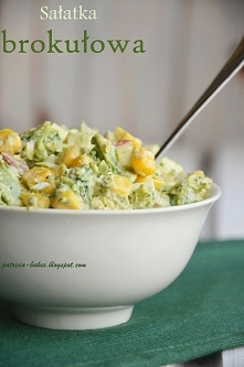 Sałatka brokułowa