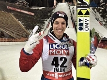 A ten oto Pan wygrał wczoraj zawody i dorównał sukcesów Adama Małysza w ilości zwycięstw w LGP :) Lubicie Gregora? Lubicie Austriaków? :D