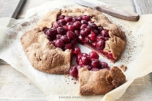 Tarta rustykalna z wiśniami