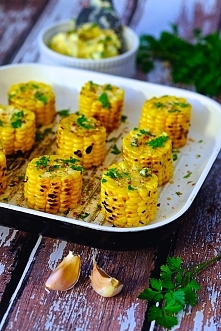Grillowane kukurydze z masł...